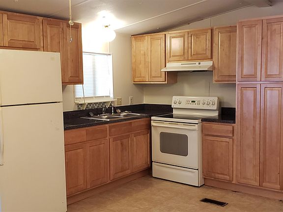 2nd image of 714 Woodland Ave Lot 9