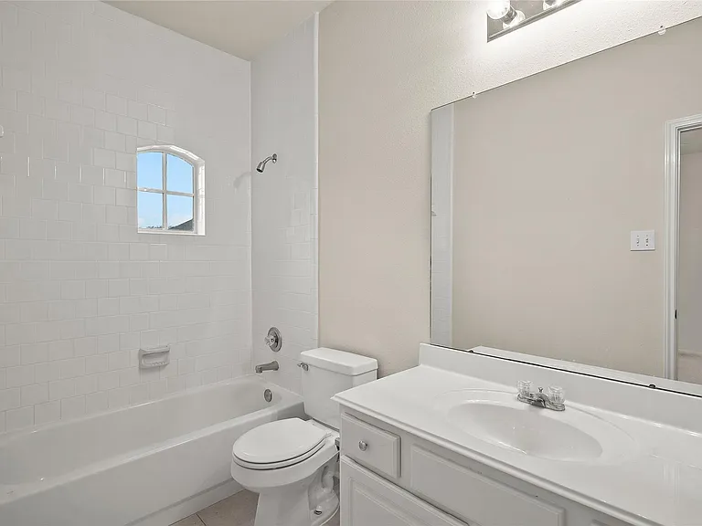 6418 Parkriver Xing — Photo 15