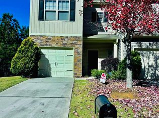 545 Oakside Pl, Acworth, GA 30102