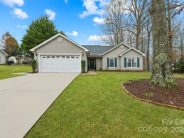 115 Spring Lake Dr, Troutman, NC 28166