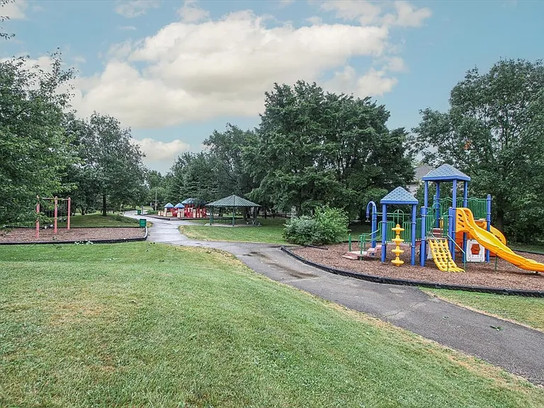 1245 Tuscany Dr — Photo 31