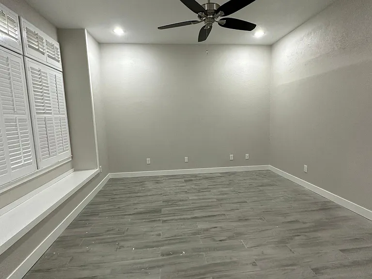2501 Stanford Ct — Photo 12