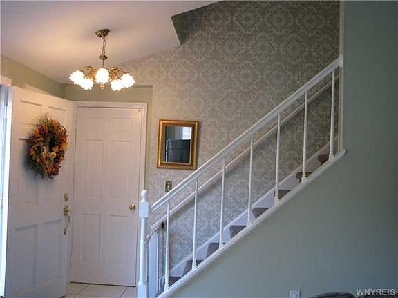 3rd image of 34 Carey Dr