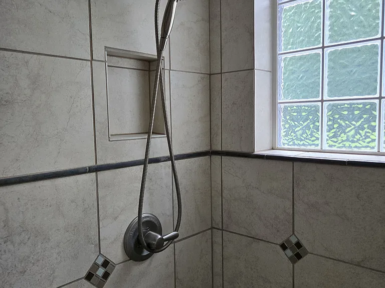 1221 Bradford Ln — Photo 38