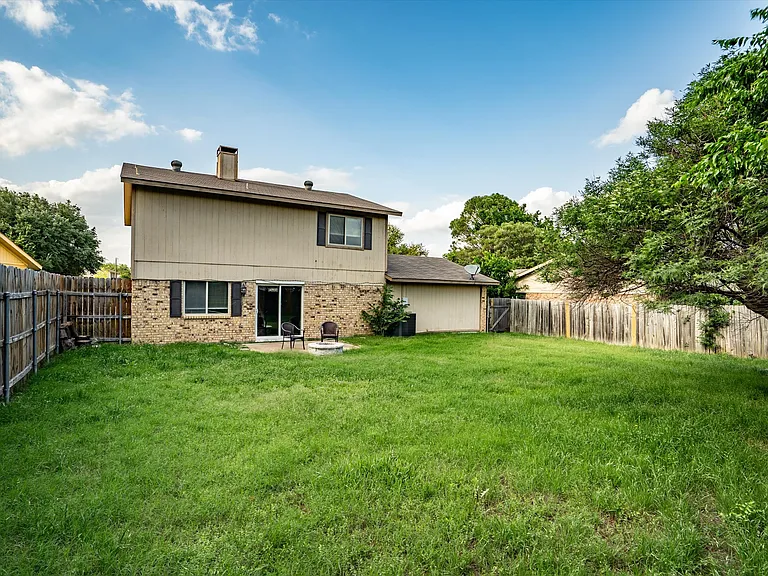 222 Wildfire Dr — Photo 6