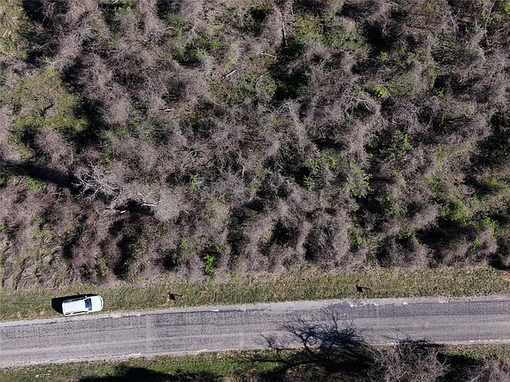 2nd image of 452 E Riverside Dr