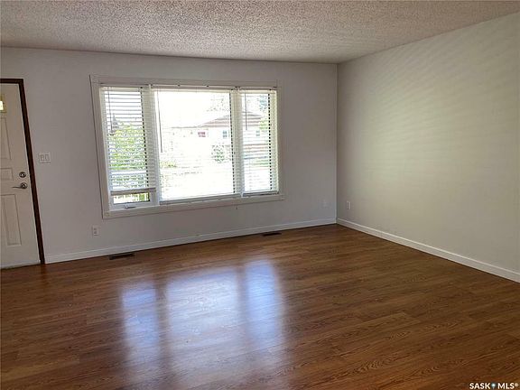 3rd image of 50 Biggs Cres
