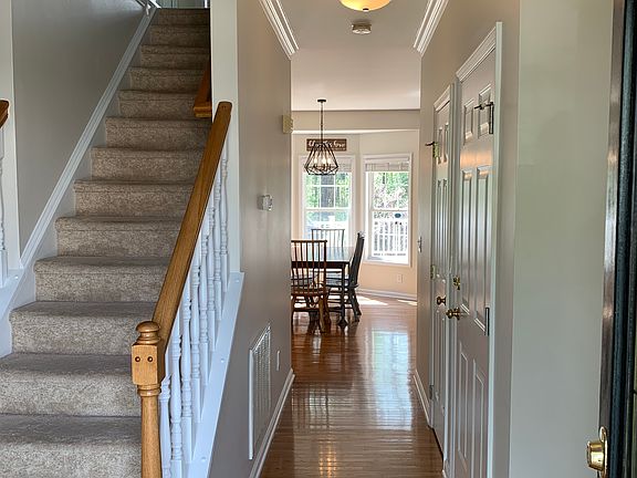 4th image of 5517 Seafarer Ct