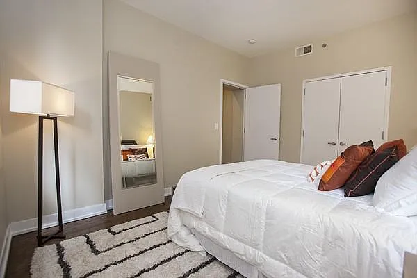 Sold by Park River | media 9