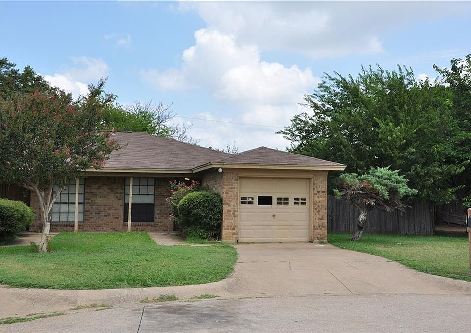 1st image of 2616 Altamesa Blvd