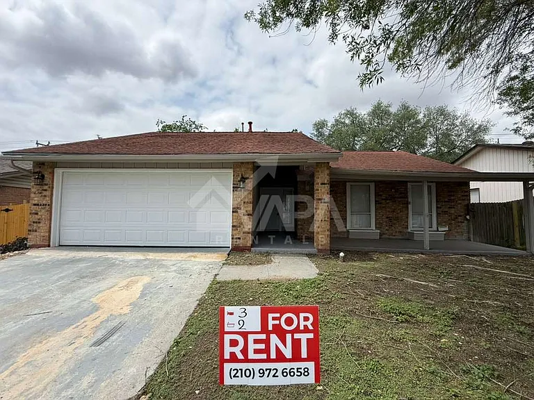 7729 Narrow Pass Dr — Photo 2