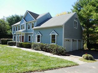 13 Red Glen Rd, Middletown, CT 06457
