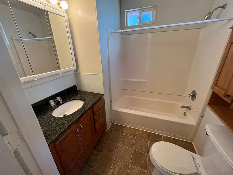 521 Hilmar St — Photo 19
