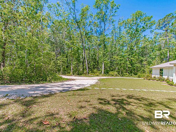 5th image of 2242 River Forest Dr
