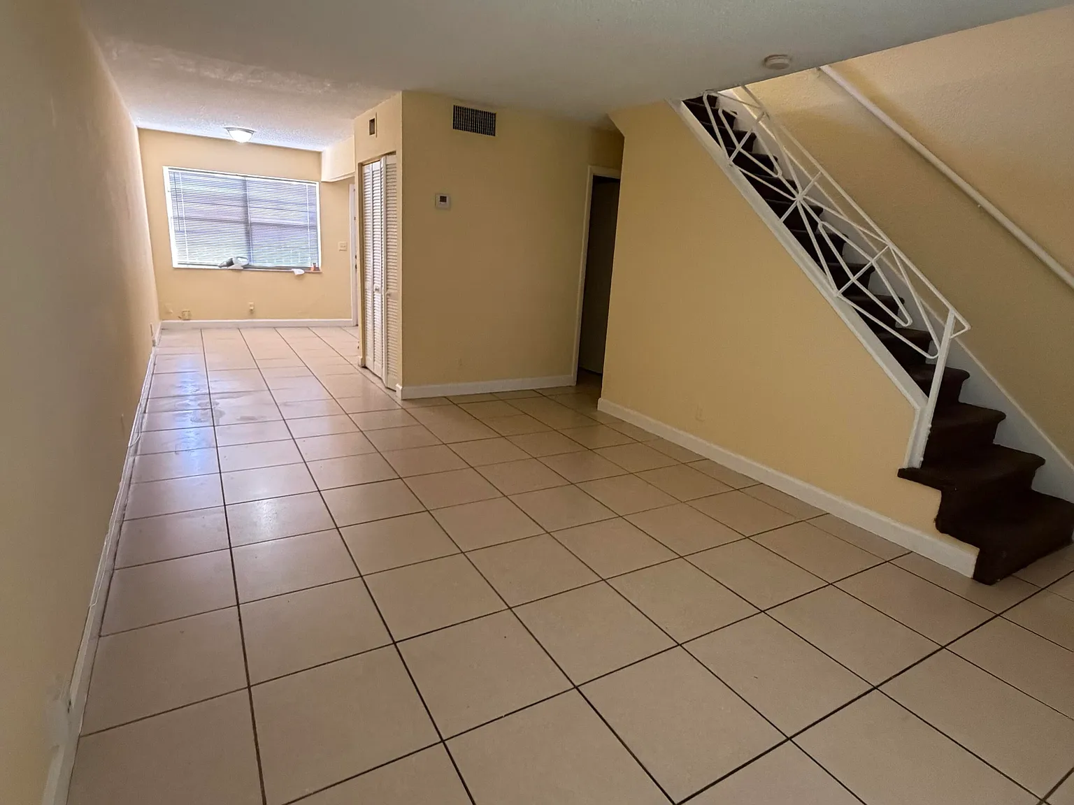 2 bed, 1.5 bath, 938 sqft, $2,150 — Photo 4