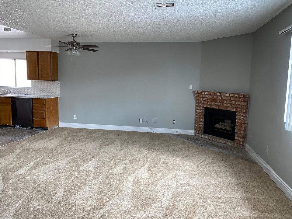 Large open living & dining room