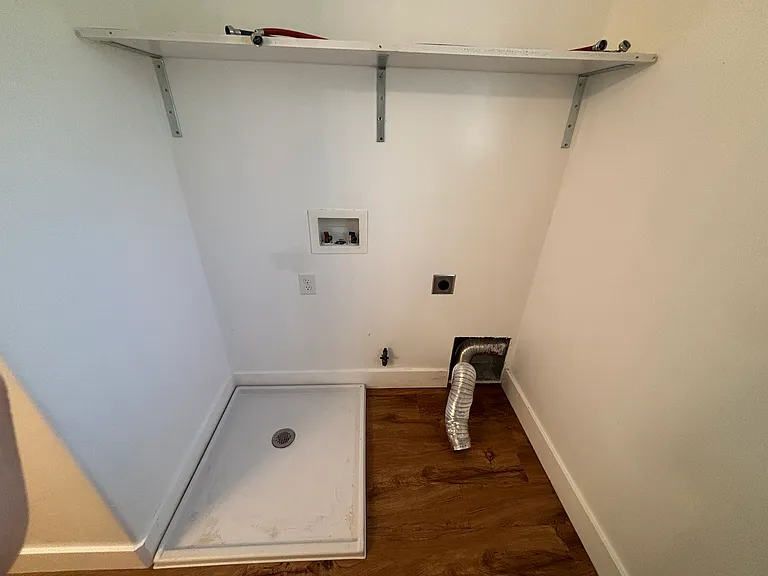 269 E Main St #B — Photo 8