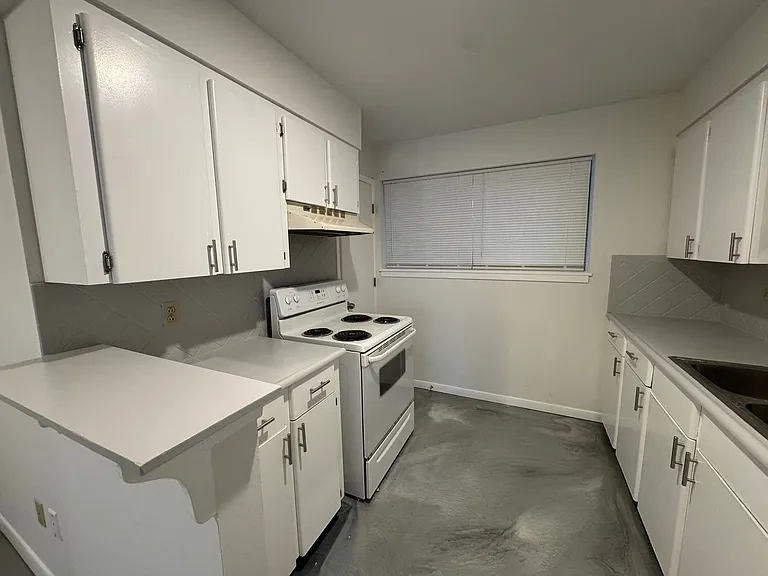 Library Place Apartments — Photo 56