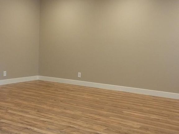 Energy efficient LED recess lighting in living room