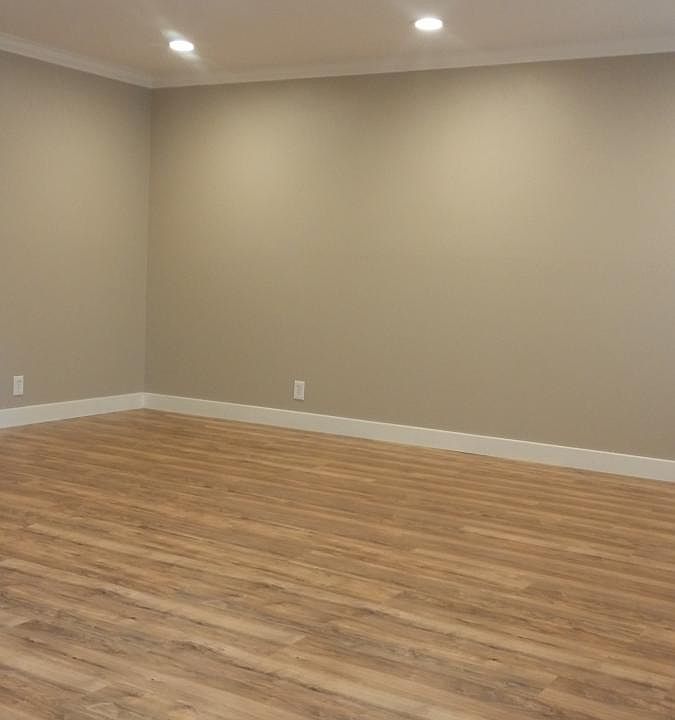 Energy efficient LED recess lighting in living room