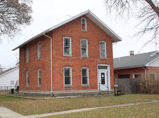 328 Harrison St, Monroe, MI 48161