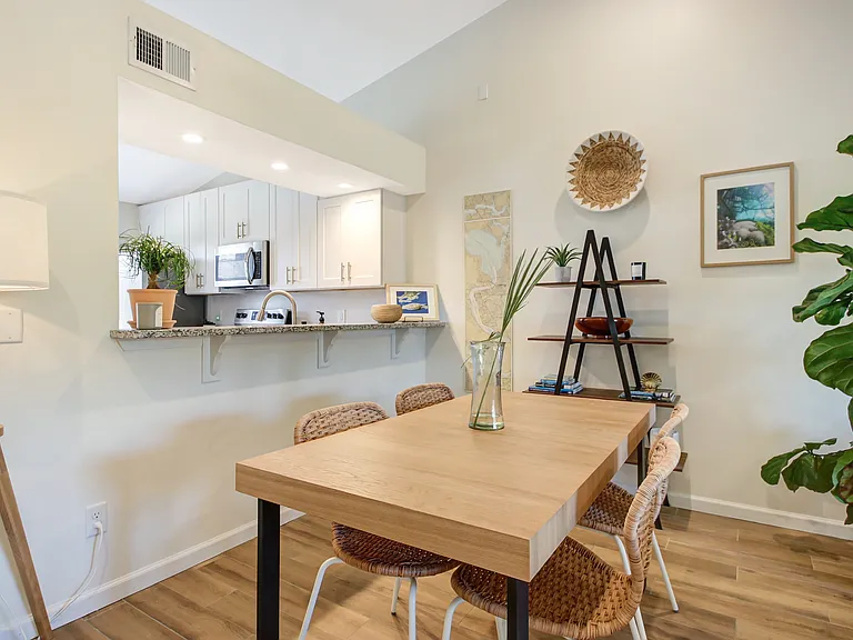 660 Aquatic Dr — Photo 19