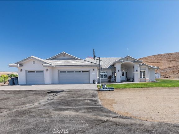 3rd image of 76925 Barker Rd