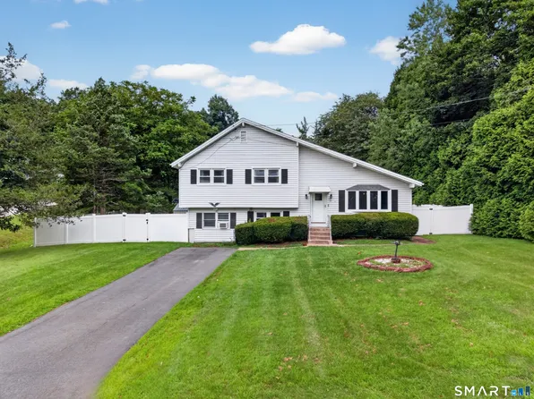 25 Lyman Hill Road, Norwich, CT 06360