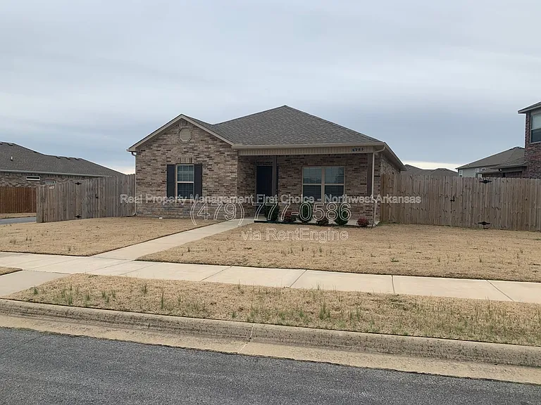 4401 Gallatine Ave — Photo 2