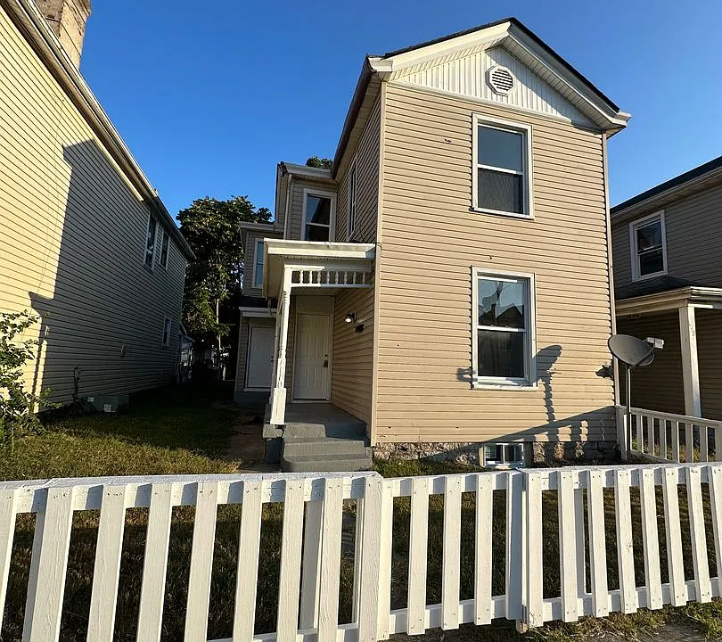 1110 Vine St