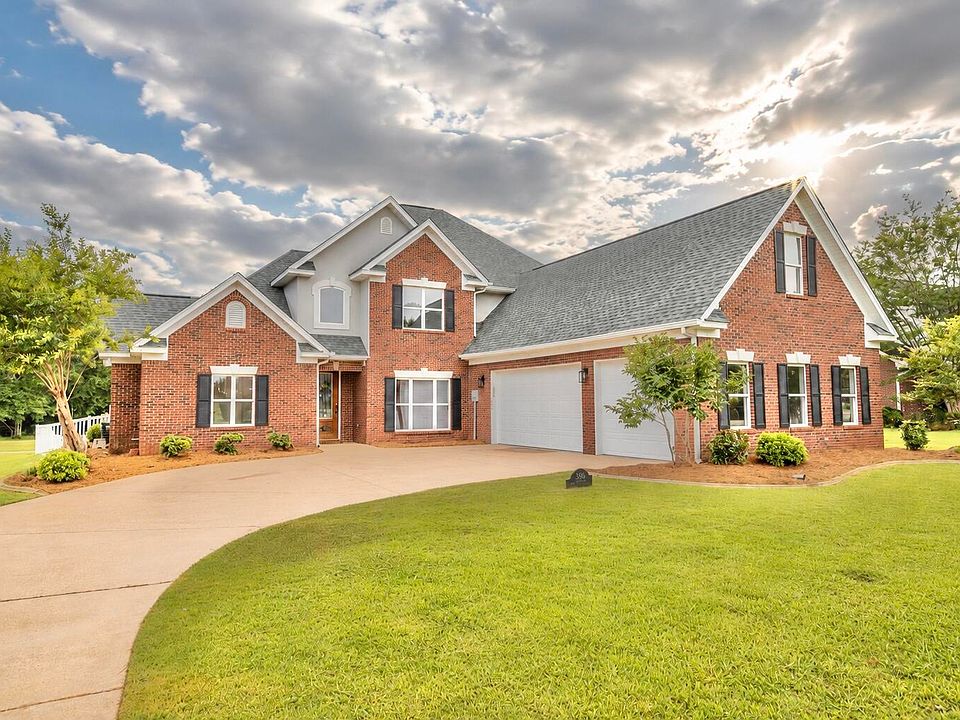 1st image of 396 Elm Dr