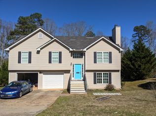 5428 Latham Manor Dr, Gainesville, GA 30506