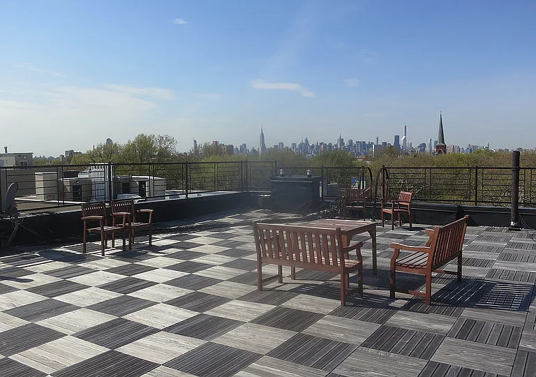 206 Scholes St #13 — Photo 7