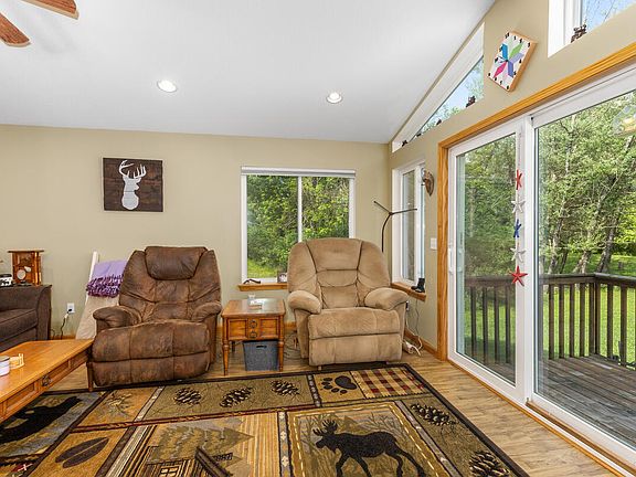 5th image of 9622 River Bend Dr