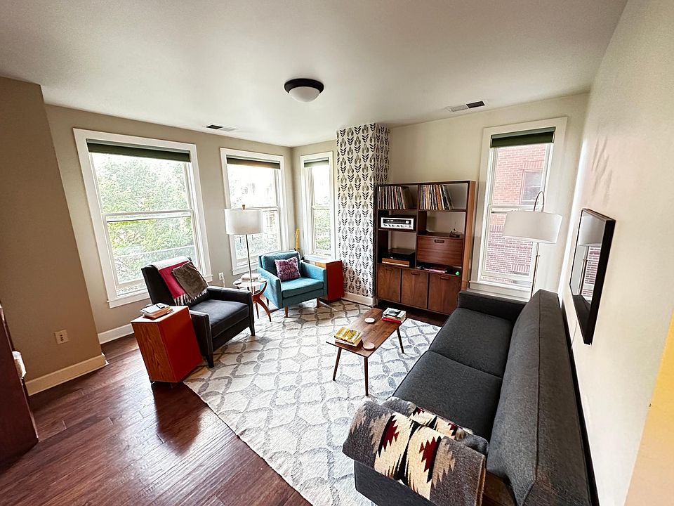 1st image of 1630 N Clarkson St APT 308