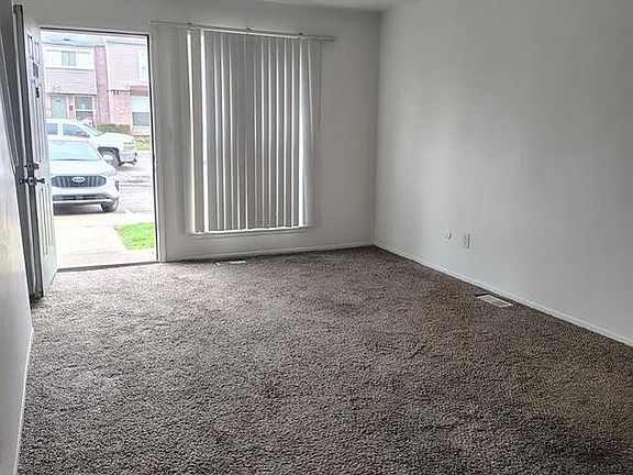 2nd image of 510 Villa Dr