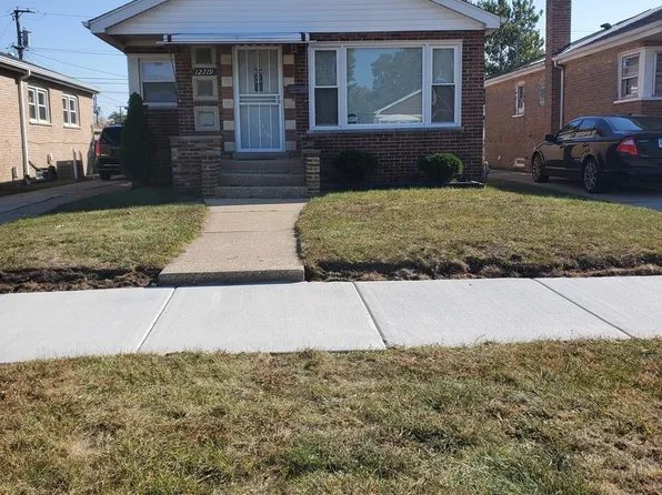 12719 S Bishop St, Calumet Park, IL 60827
