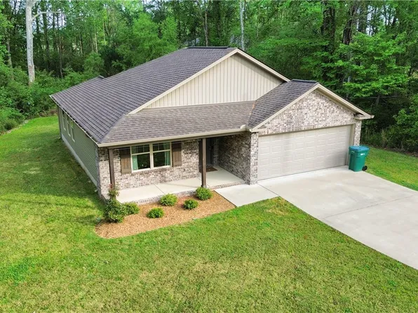 16010 Lake Hills Ln, Northport, AL 35475