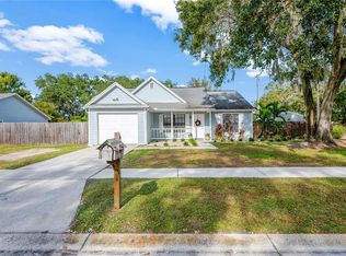 602 Breezeway Ct, Brandon, FL 33511