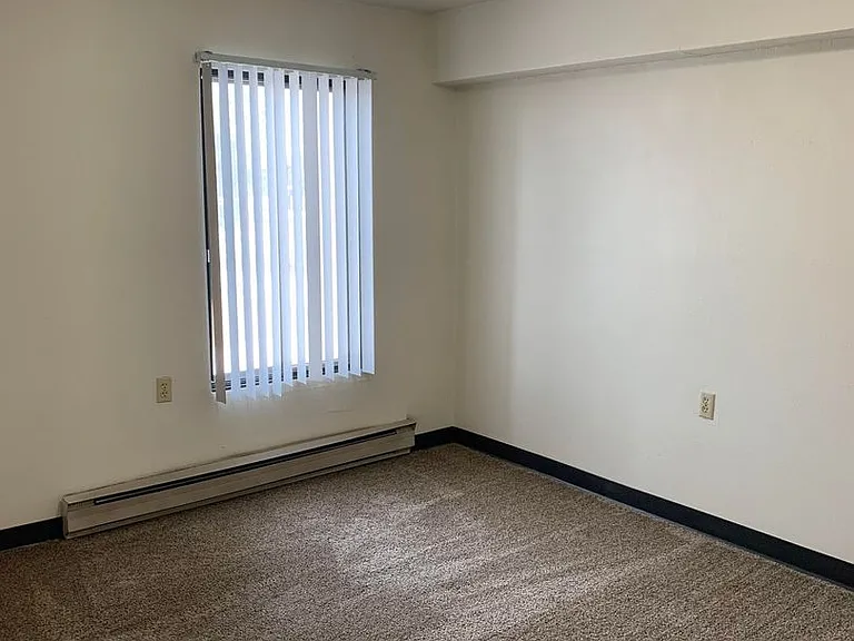 Park Place West Apartments — Photo 26