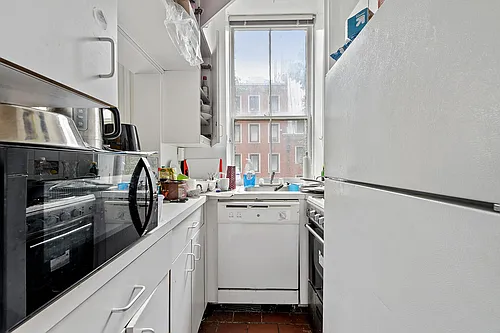 32 Beekman Pl #5 Photo 1