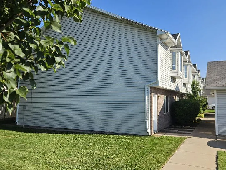 1396 N 310 W — Photo 3