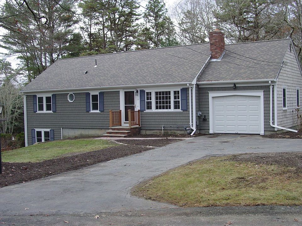 13 Yawl Rd Osterville