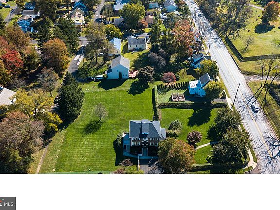 3rd image of Belmont Ave