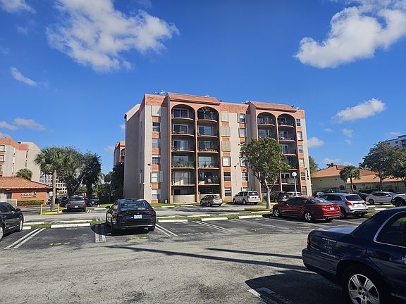 5th image of 5199 NW 7th St #201E