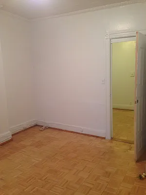 Rented by Peter Ashe | media 53