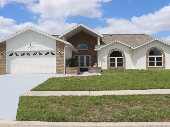 1497 Overland Dr, Spring Hill, FL 34608