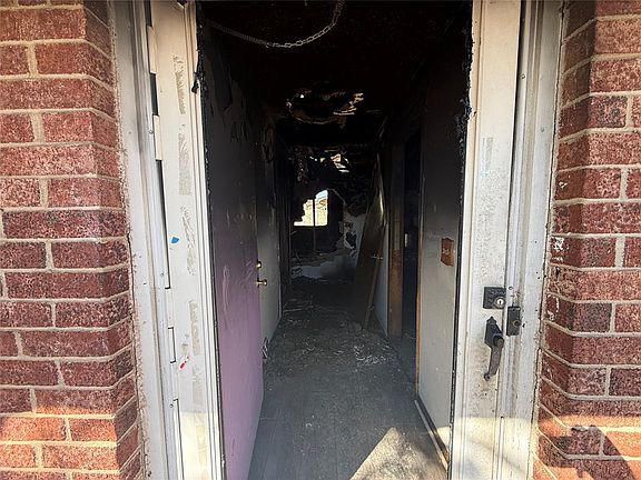 4th image of 8701 S Miller Blvd