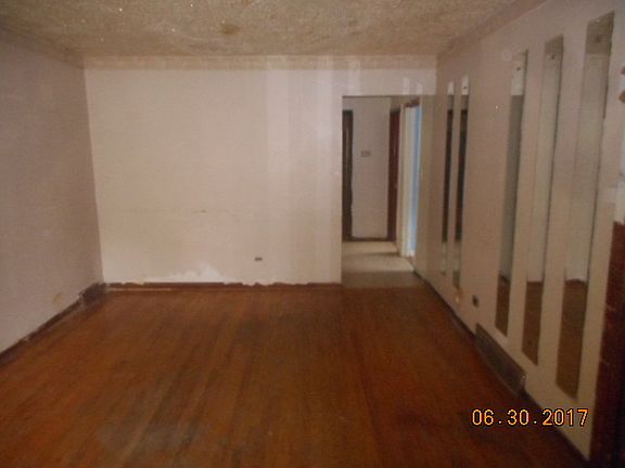 2nd image of 621 N Lawndale Ave