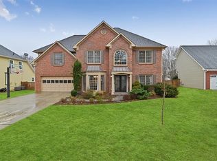 1862 Shores Ridge Ct, Suwanee, GA 30024